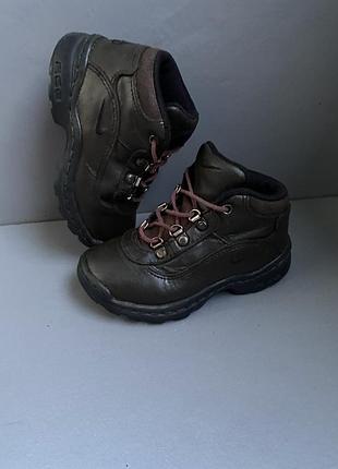 Вінтажні дитячі черевики vintage nike acg brown leather hiking boots youth y2k ботинки