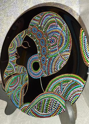 Декоративная тарелка девиа с ручной росписью