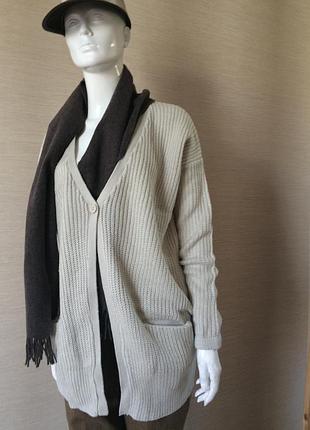 Женский бежевый удлиненный кардиган крупной вязки