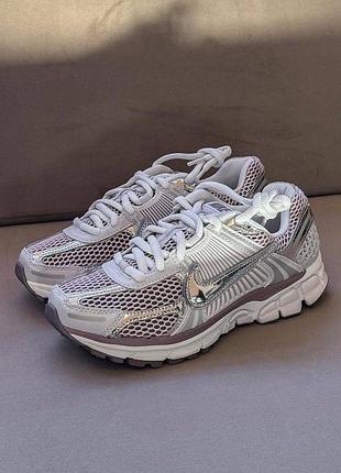 Кросівки n.. zoom vomero 5 metallic silver / platinum violet