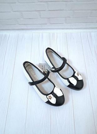 Нові дитячі туфлі на дівчинку 27, 29 р