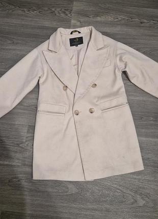 Пальто жіноче