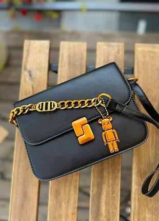 Стильная сумочка через плечо с двумя ремнями – must have этого сезона!