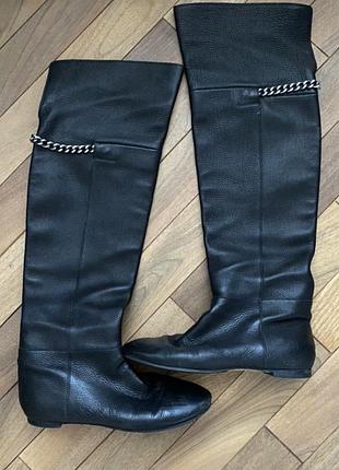 Чоботи виробництва італія 36р