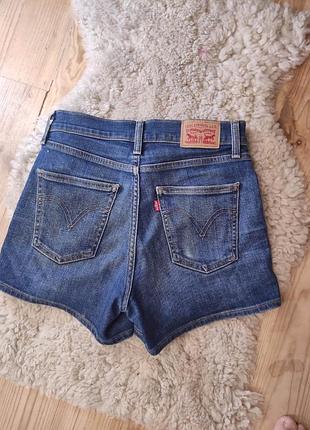 Джинсовые шорты
