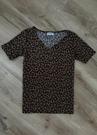 Футболка лео