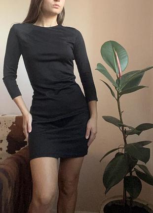Плаття чорне коротке в обтяжку