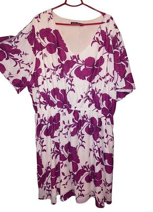 Приталенное платье до 68р