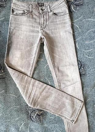 Джинсы на мальчика 10-11 лет