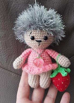 Ежик брелок, ежик мягкая вязаная игрушка обвес на сумку, подвеска