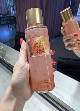 Спрей для тіла victoria's secret misted magnolia melon 250мл