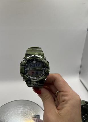 Електронний водонепроникний годинник