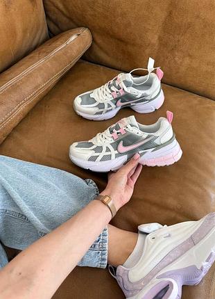 Жіночі кросівки топ якість.   🌵