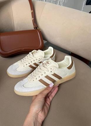 Жіночі кросівки топ якість.   🌵