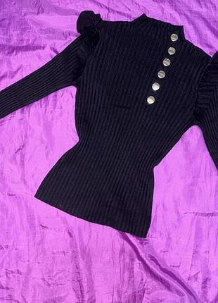 Теплий жіночий гольф з рюшами та ґудзиками с-л париж