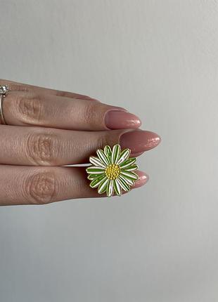 Пін значок металевий брошка ромашка з весною в серці