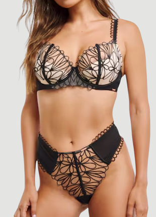 Роскошный бюстгальтер от бренда figleaves curve.