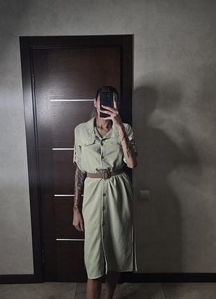 Сукня з поясом