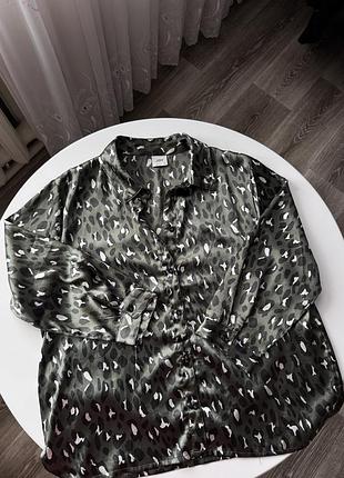 Лео гладенька сорочка  з вкороченим рукавом