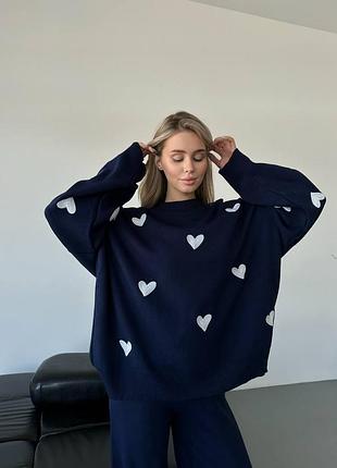 Костюм жіночий в’язаний синій з сердечками oversize светр і штани