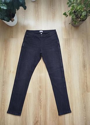 Джинси 42 р