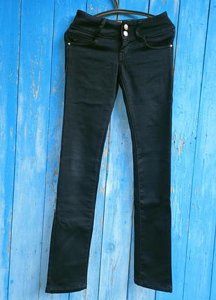 Эластичные коттоновые джинсы,w25 l34,action