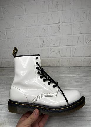 Красивые белые ботинки dr.martens 39-40р