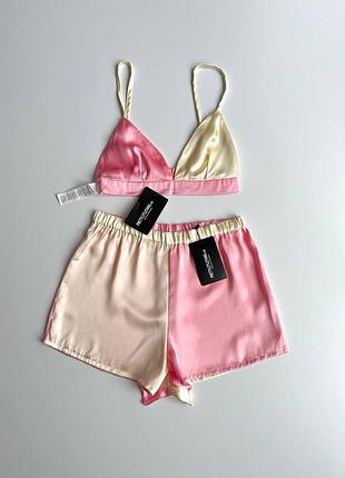 Комплект белья для сна и отдыха.