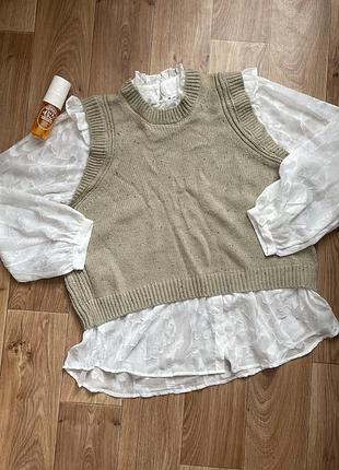 Кофтинку гарного кольору в розмірі xl