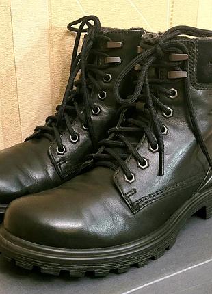 Ecco ботинки 38 р