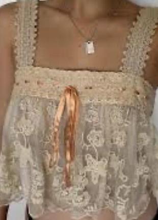 Топ з мережива