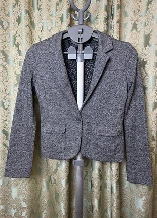 Меланжевый трикотажный жакет пиджачок для девочки