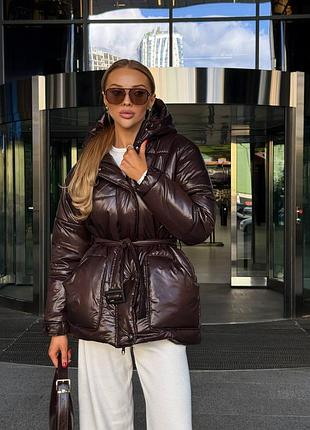 Куртка на пухую осень-зима с поясом и капюшоном