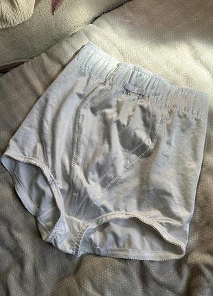 Вінтажні утягуючі трусики вінтаж