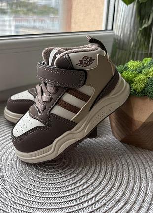 Хайтопи утеплені apawwa для хлопчика,кросівки осінь,21,23,24