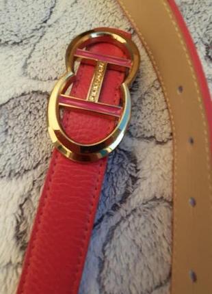 Красивый малиновый пояс