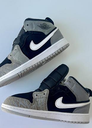 Кросівки на хлопчика nike jordan