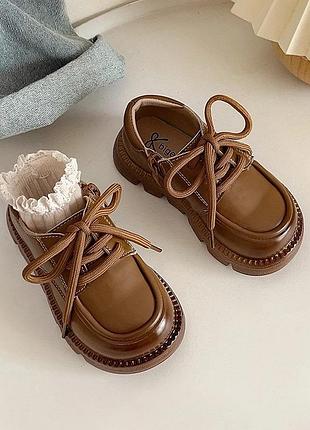 Дитячі туфлі для хлопчика та дівчинки