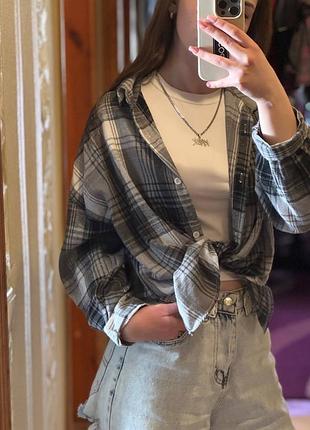 Сіра рубашка