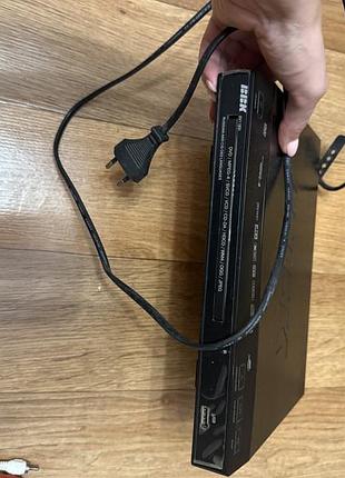 Тюнер та двд для телевізора