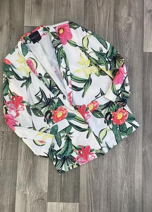 Чудовий жакет/піджак блейзер в квітковий принт