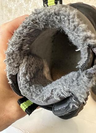 Зимові кросівки, черевики, ботінки.