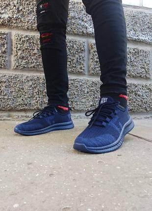 Легкие мужские текстильные кроссовки в синем цвете