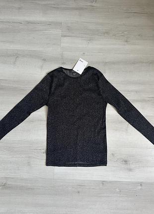 Стильный блестящий гольф в мелкую сетку