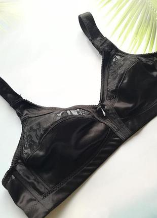Бюстгальтер черный 42b