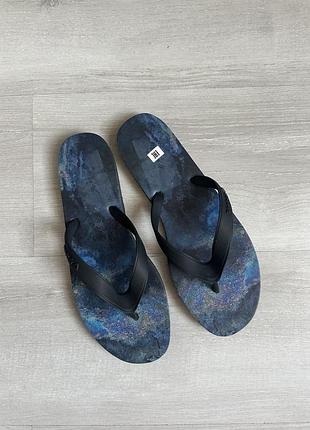Крутые оригинальные шлепки от reebok