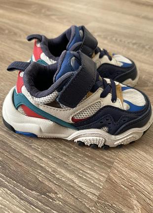 Кросівки zara