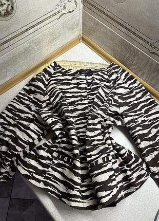 Піджак жіночий s-m / піджак жіночий з принтом абстракція / є обмін / піджак жакет