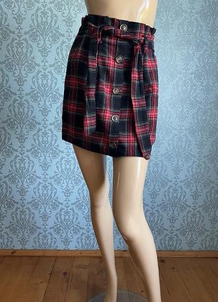 Міні-спідниця в клітинку