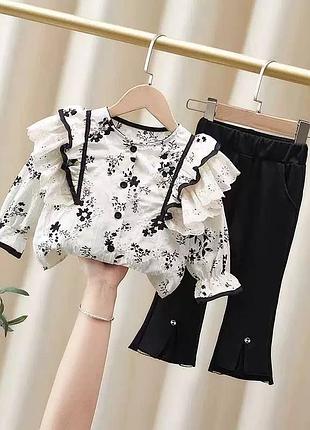 Брючний нарядний костюм на дівчинку